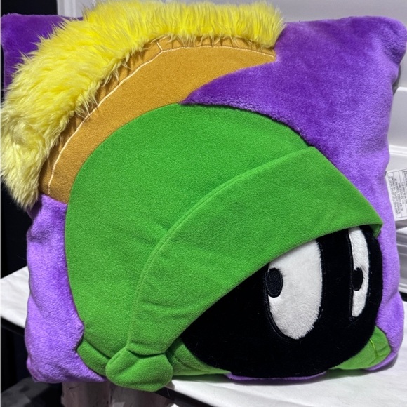 🛸💚 RARE Vintage 2001 Marvin the Martian Plush Pillow – 13” x 13” 💚🛸 - Picture 12 of 16